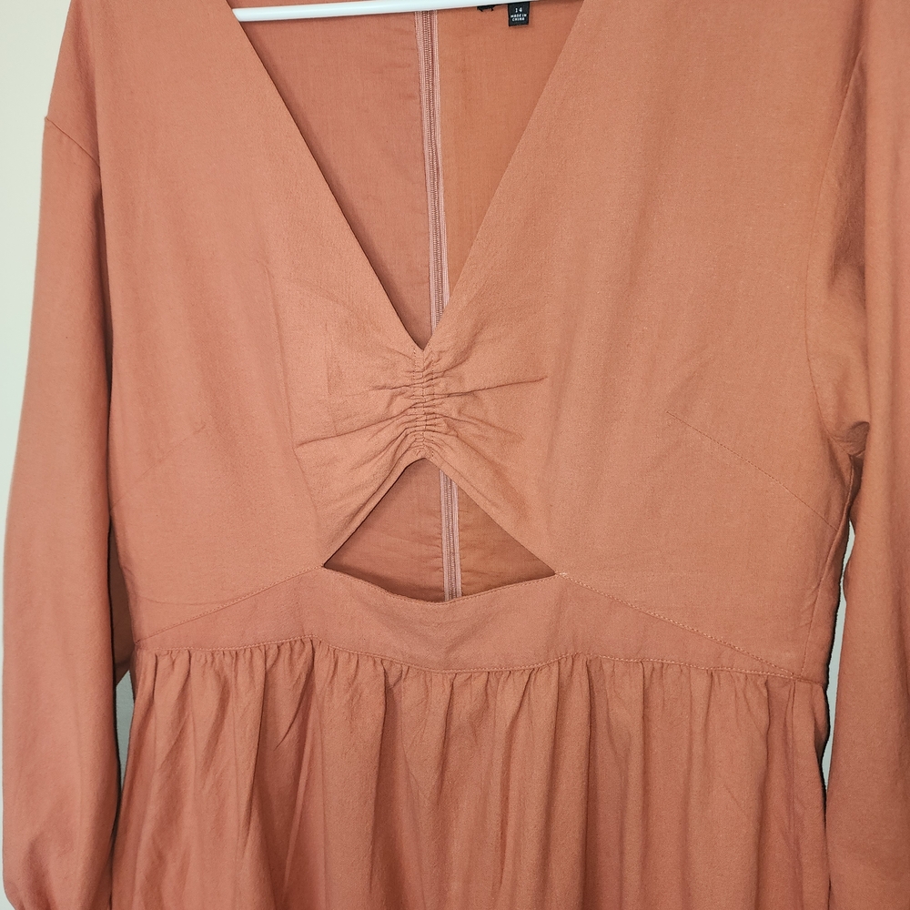 Madewell Crepe Cutout Midi Dress. - Picture 6 of 8